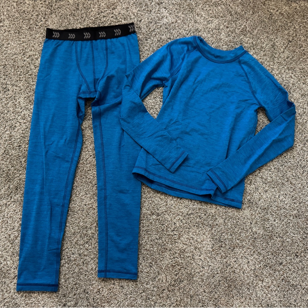 Kids fleece lined base layer size M (8)